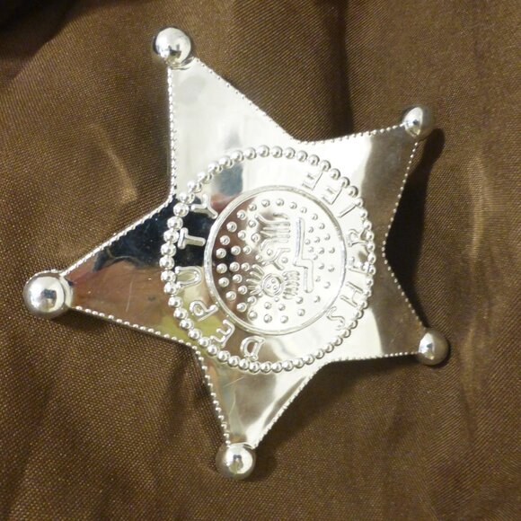 SPIRIT HALLOWEEN Men's "Gun Fighter" Western Sheriff Halloween costume - Picture 10 of 16